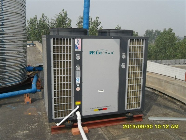 建設大型校園熱水系統(tǒng)選什么制熱設備好