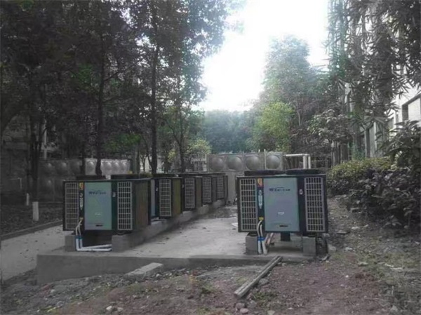 學校用空氣源熱泵供應熱水的具體優勢