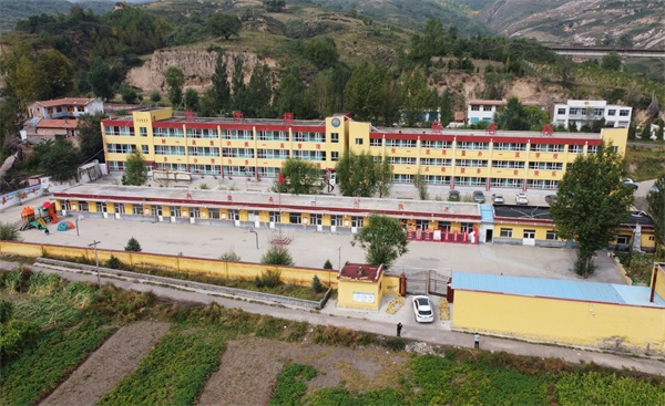 農村小學用空氣源熱泵取暖的好處有哪些