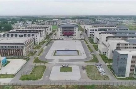 學校空氣源熱水系統的應用優勢