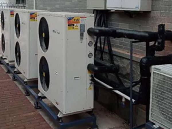 適合家庭使用的小型空氣能冷暖機(jī)