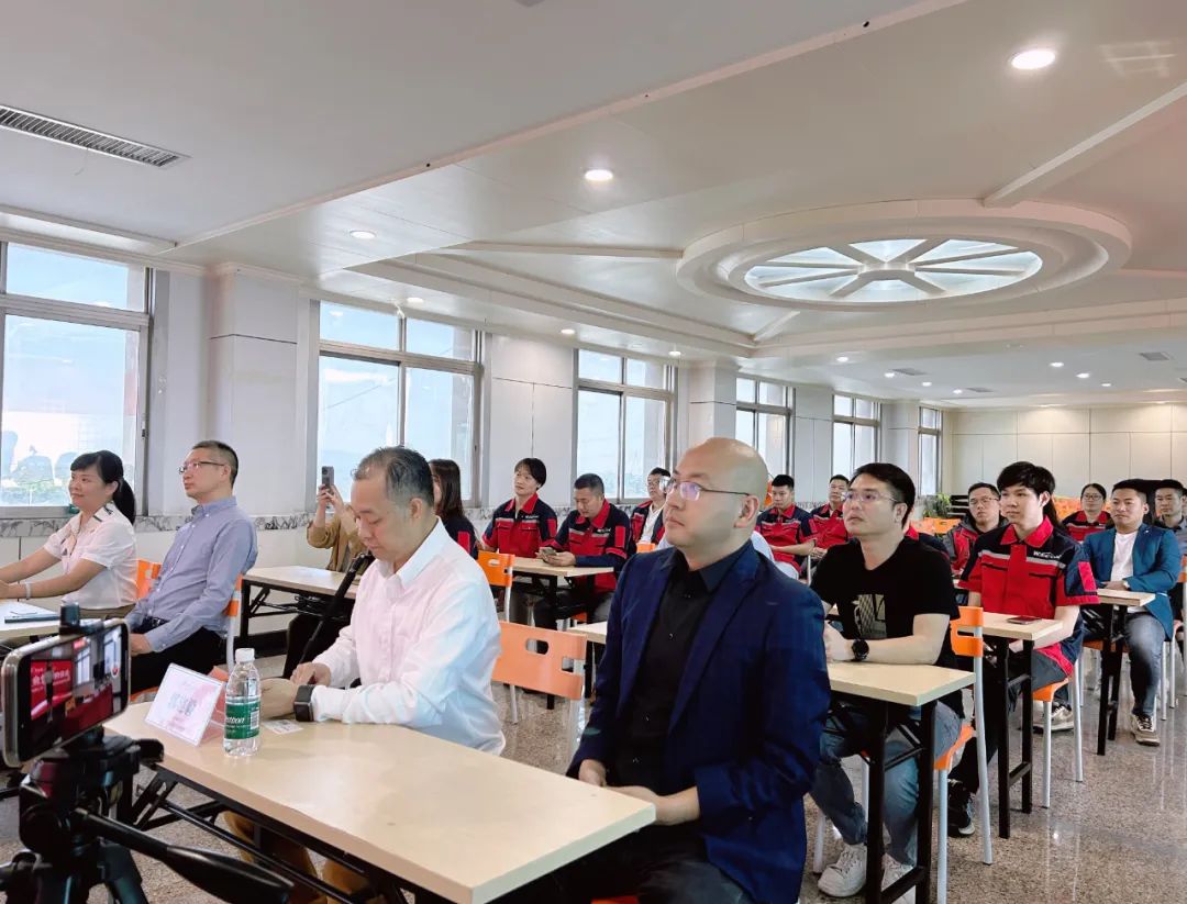 華天成與域騰、威浪仕、鯨浪、鉅浪、威固等達成戰略合作，引領空氣能泳池未來發展