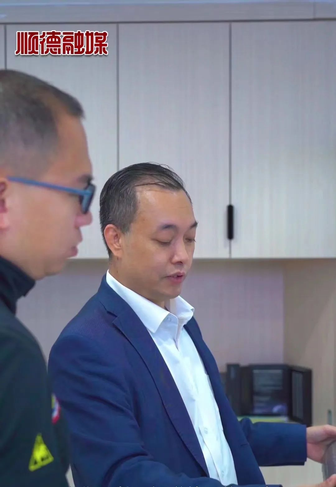 華天成董事長郭建毅接受珠江商報采訪-信用為先，十年質(zhì)保引領空氣能行業(yè)變革