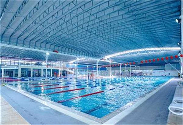 校園泳池恒溫可以選空氣能熱泵嗎？