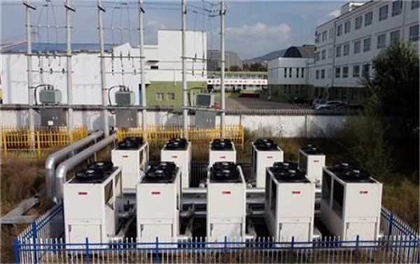 學校冬季供暖，空氣能熱泵設備來啦